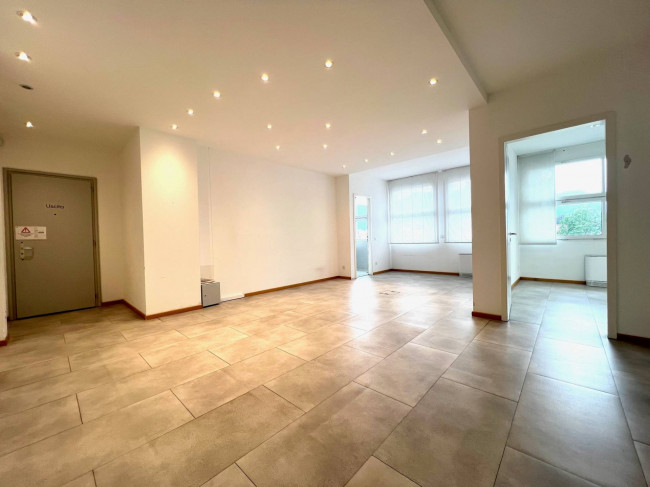 Studio/Ufficio in Affitto a Lugano #6