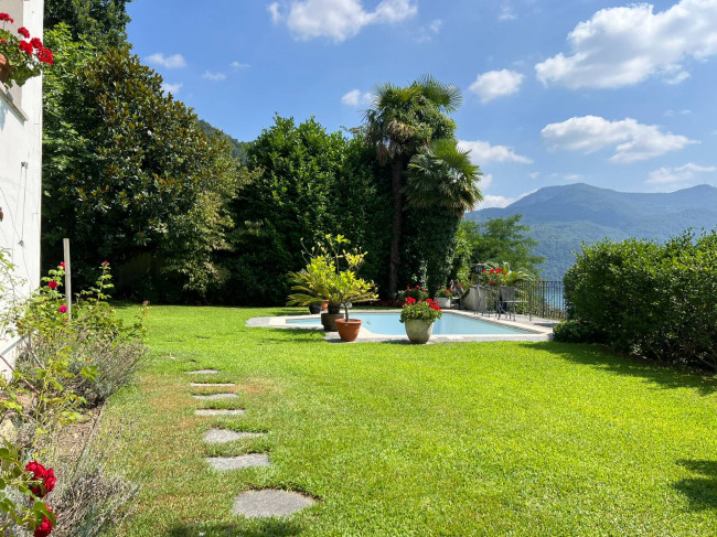 Casa / Villa  in Vendita a Morcote #12
