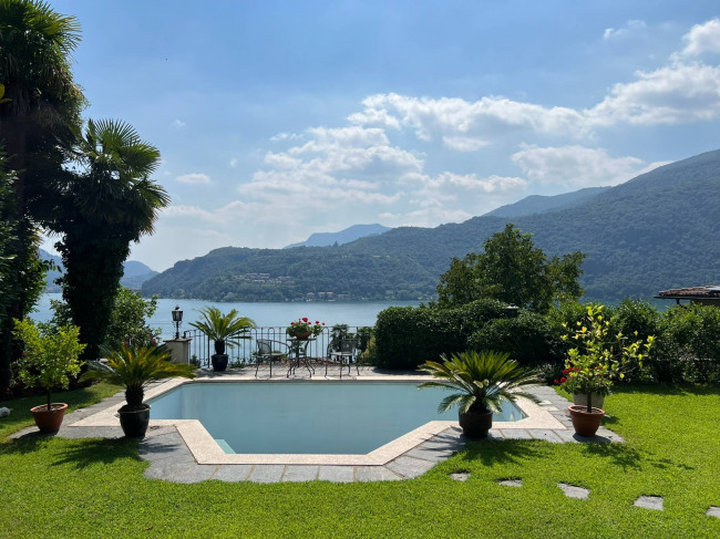 Casa / Villa  in Vendita a Morcote #24
