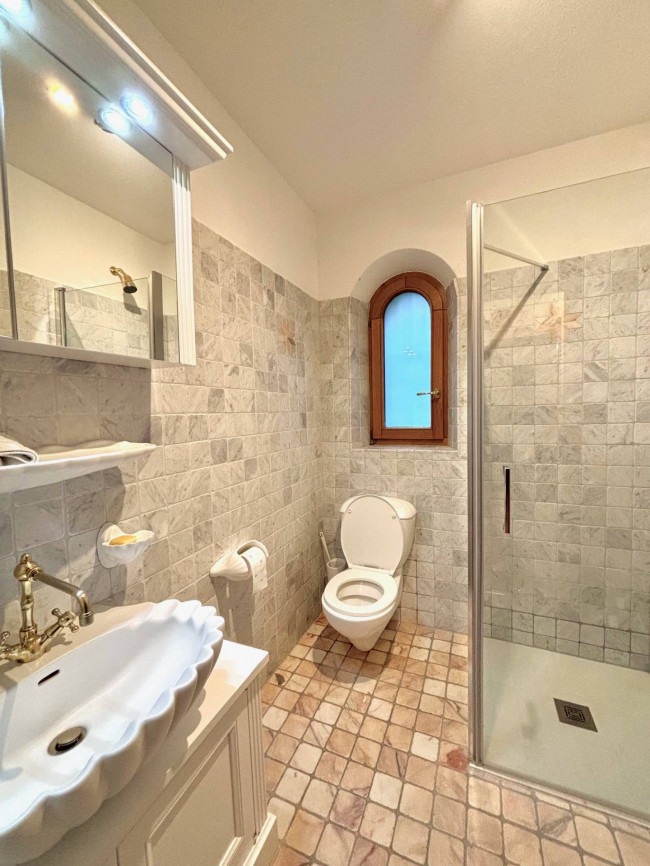 Casa / Villa  in Vendita a Collina d'Oro #8