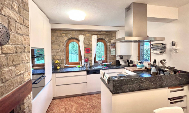 Casa / Villa  in Vendita a Collina d'Oro #6