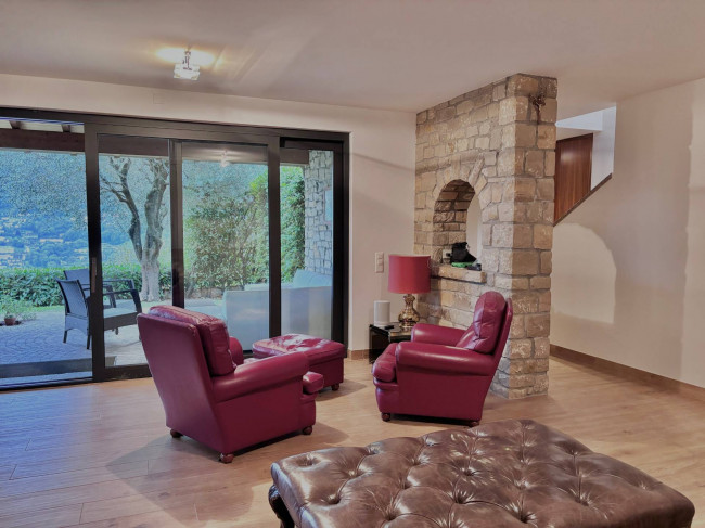 Casa / Villa  in Vendita a Collina d'Oro #15